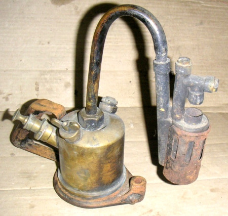 Modèle "très" spécial